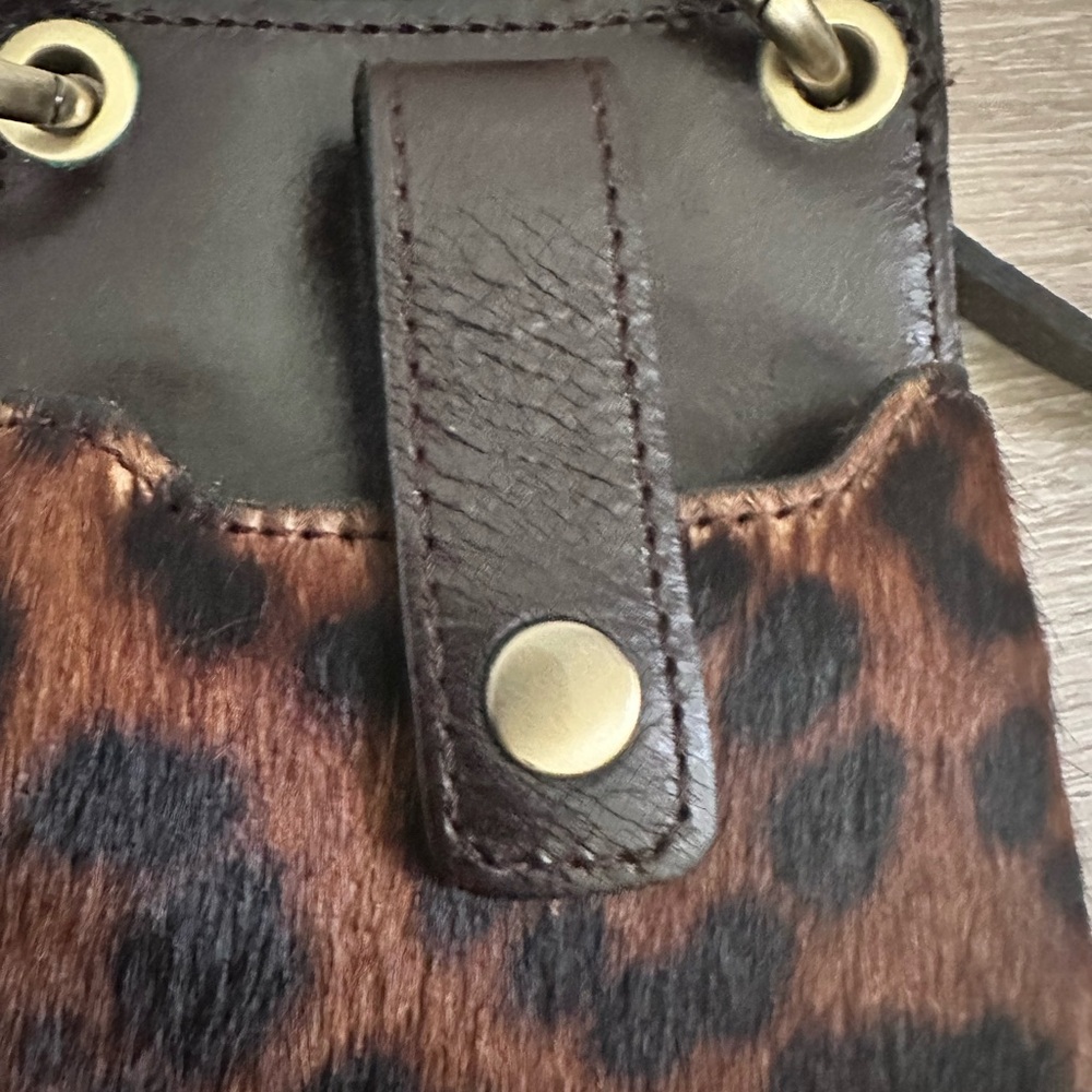 Patricia Nash Pony Hair Fur Leopard Print Wristlet Leather Black Strap - Picture 3 of 8